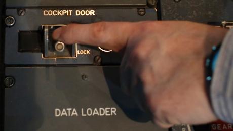 CBCNews's tweet photo. Cockpit security scrutinized after Germanwings crash revelations http://t.co/UYm2MLlzMU http://t.co/0ohbsFJxZ4