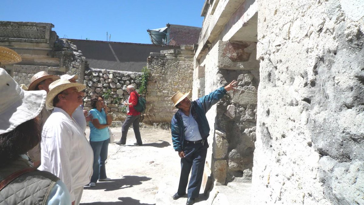 chucholox's tweet photo. "#Mitla #Oaxaca Tienes que vivirlo @AtreveteOaxaca @SECTUR_mx @MunicipioMitla http://t.co/u67DwVUCiL