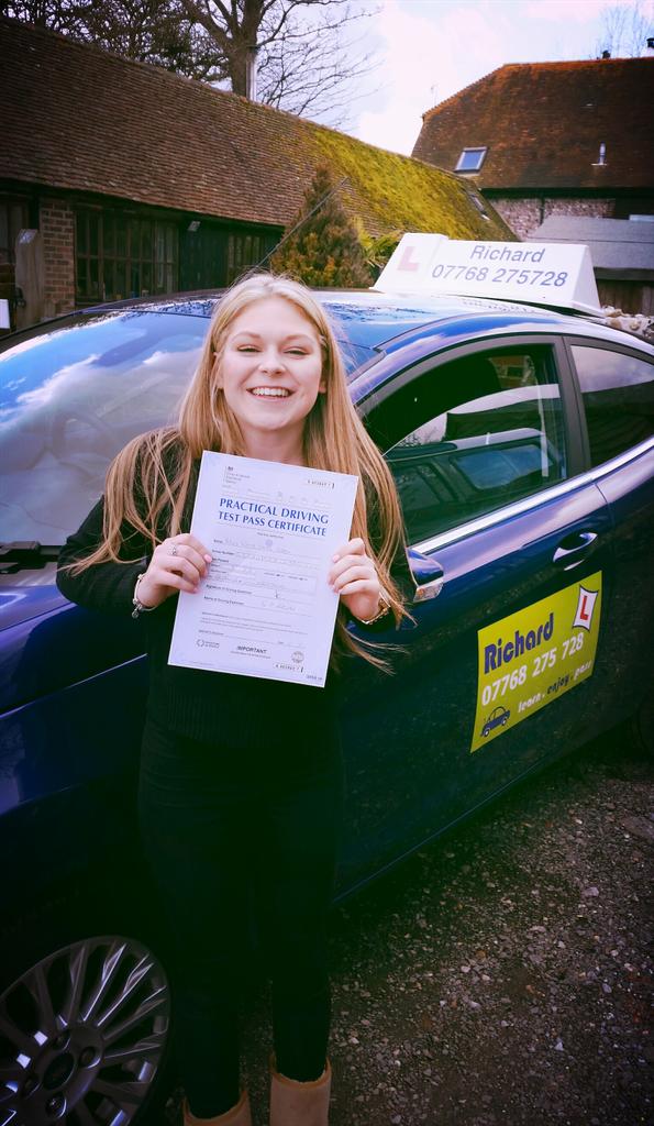 richardrahaman's tweet photo. Miss Katie is Sooooooooo Happy😅
#1sttimepass #drivingtest #votebrownbear http://t.co/CR5qFOq4Pe