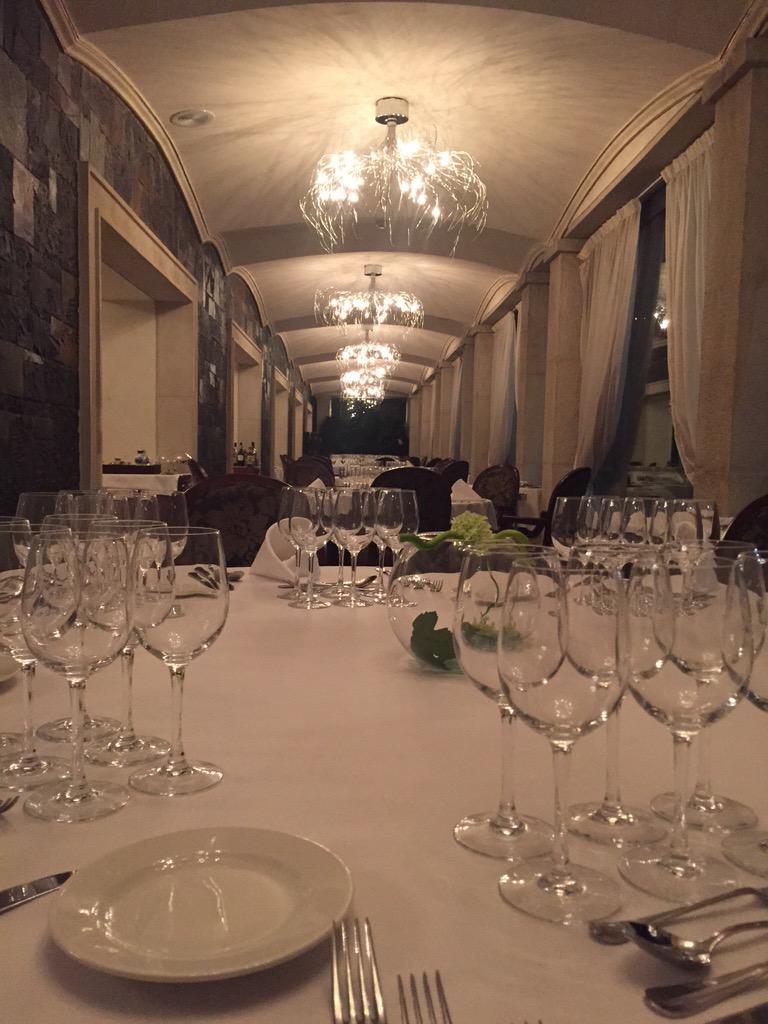 MarquesDeGrinon's tweet photo. Todo listo para la de cena maridaje de @realconservera @rtelocum @eramurezruiz en Andorra Park http://t.co/hPMK5YEsAa