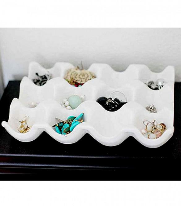 GoldRushDenver's tweet photo. Spring cleaning! Here are some tips for organizing your jewelry collection: http://t.co/VVEHDN6mgk #jewelry http://t.co/G8zLoh9n26