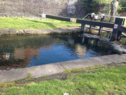neetamac's tweet image. #LovinDublin #fulllock Canal Lock C1
