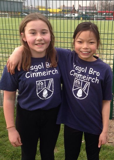 BroCinmeirch's tweet photo. Rhedwyr gwych yn y Traws Gwlad - Well done in the cross country. 6 ymlaen i'r Sir - 6 through to County. http://t.co/LK9Kro9zaP