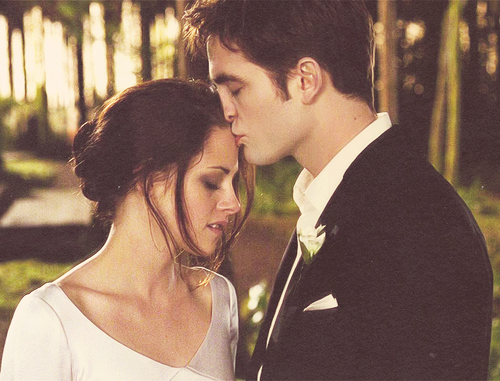 ino I love is not always with me, but is always  my heart. @EdwardCullen_25