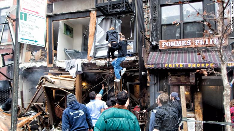 cnnbrk's tweet photo. Incredible images of the East Village fire from @CNNiReport-er Luca Babini. http://t.co/Qdpy53sLi3 http://t.co/wxOZydk0TD