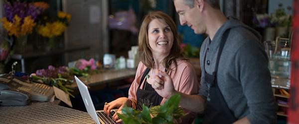 Make your customers happy: ow.ly/KO7v2 Start delivering exceptional customer service on social media