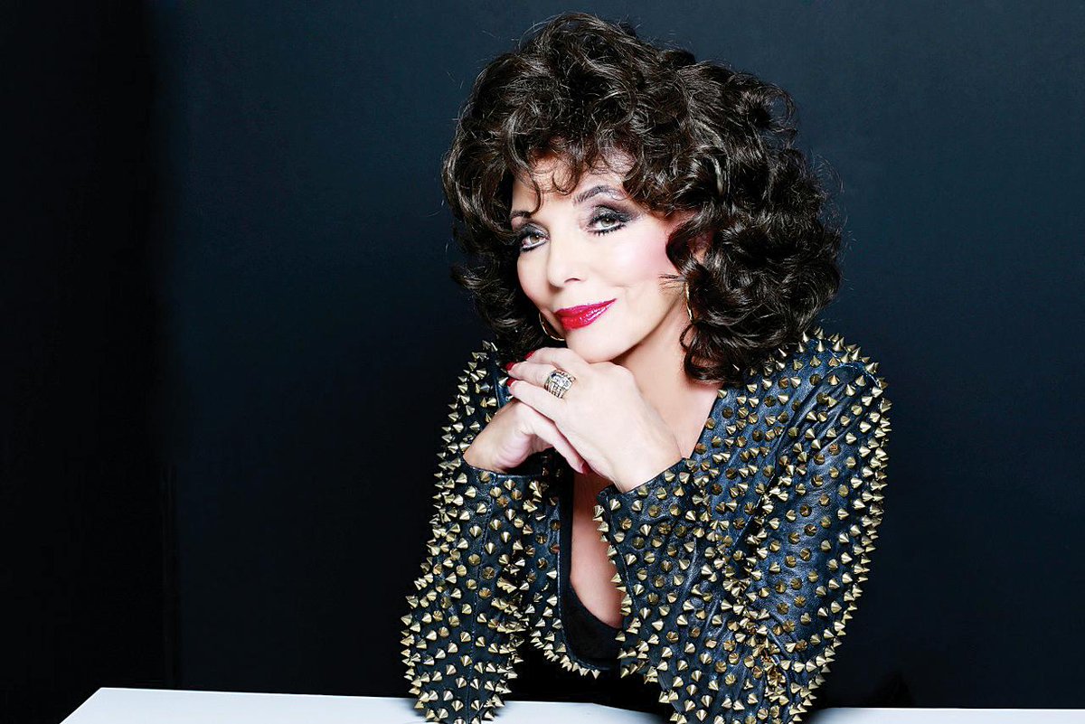 winenotesapp's tweet photo. So do we, so do we:) 
I like staying up late. I like sleeping late. I like two-hour lunches, with wine. #joancollins http://t.co/OvxyfKu7cu