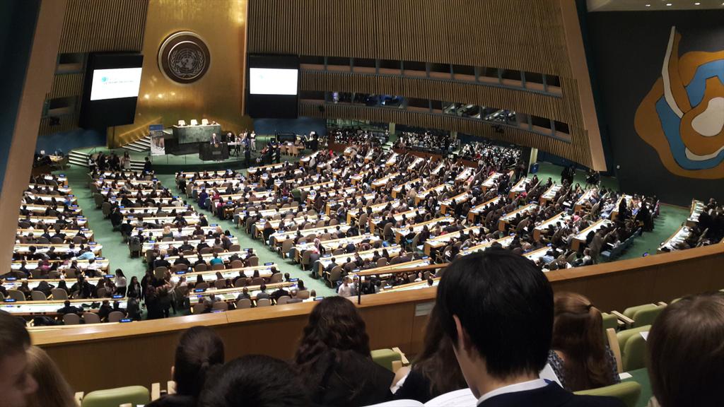 caroline4real's tweet photo. Live from the UN Headquarters, New York #ModelUNConference #ConferenceOpening http://t.co/qEBqS6RLLv