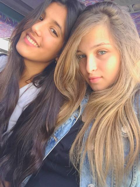 nicole_b15's tweet photo. אחותי✋✋✋ http://t.co/PyD5679sKa