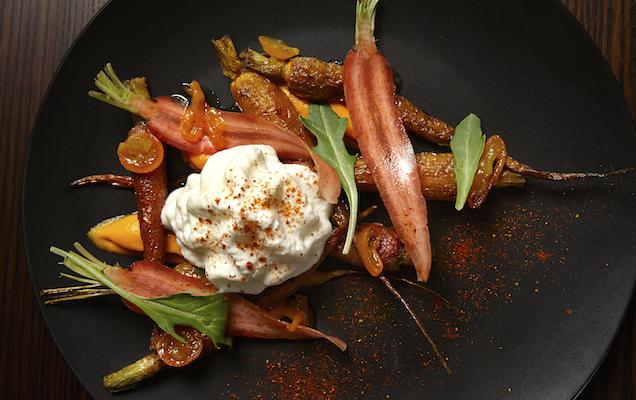 What's up, Doc? CARROTS, that's what! Season's bounty <a href="/PetittroisLA/">Petit Trois LA</a>, <a href="/melroseumbrella/">Melrose Umbrella Co.</a> &amp; more! zagat.bz/1OBt4Hf