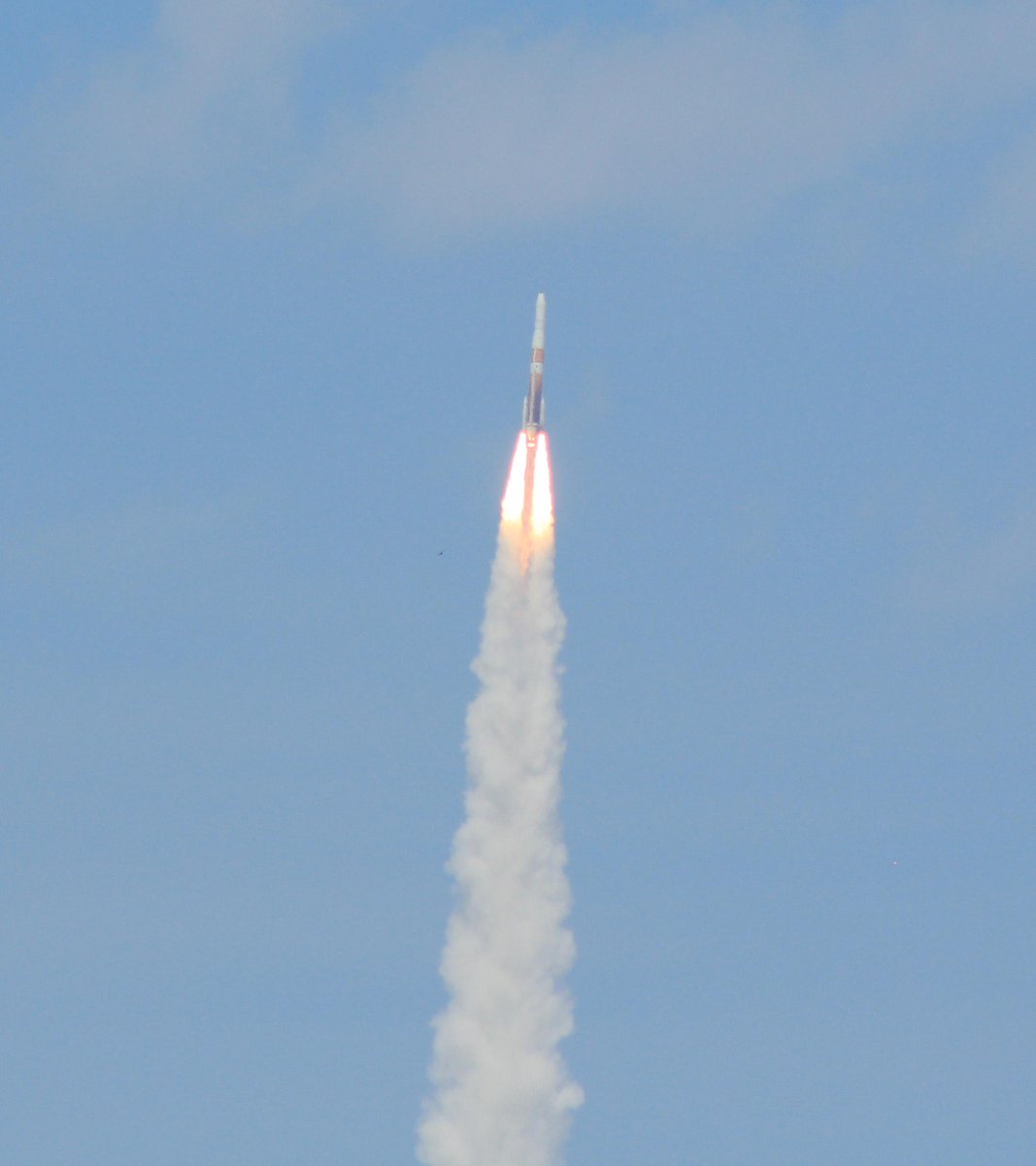 RDAnglePhoto's tweet photo. Well @SpaceflightNow better late than not at all, view from CCAFS viewing stands of the @ulalaunch #DeltaIV #GPSIIF9 http://t.co/BAwGnIXMlB