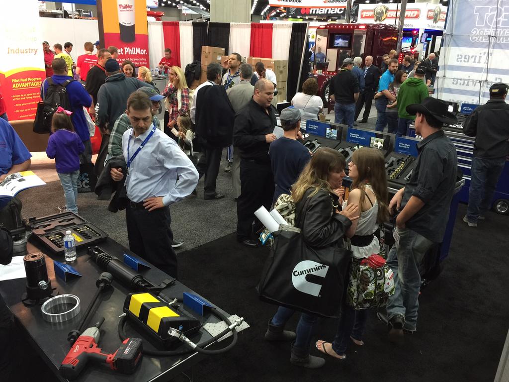 Tiger_Tool's tweet photo. Awesome first day at #MATS2015 Can't wait to see what tomorrow has to offer! http://t.co/8uP50GuV62