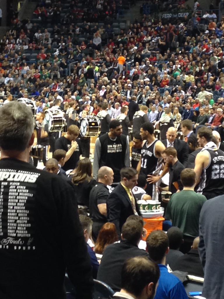 dws3packers's tweet photo. @bummy522 not sure how big of nba fan you are but check out this pic I took last week. Big Duncan fan! http://t.co/idf0kpMXor