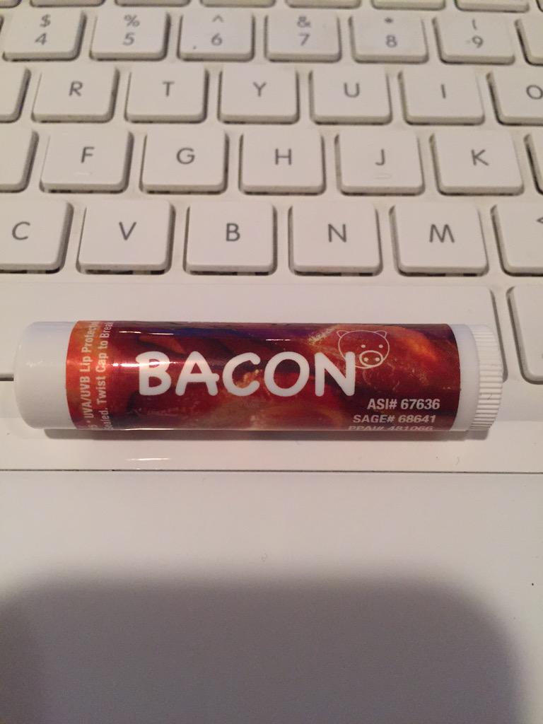 noice_n0ah's tweet photo. When your mom goes to one of her promotional item conventions and brings you back this shit #kosheraf http://t.co/zU5dkqSjcS