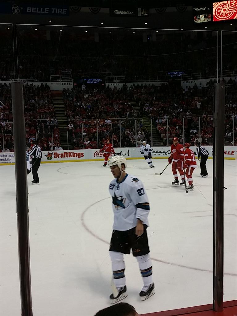 MaxwellAlex's tweet photo. Annual trip to @SanJoseSharks game in progress #weekendindetroit #pumped #wegotthis #gosharksgo http://t.co/i0ucEZ4vud