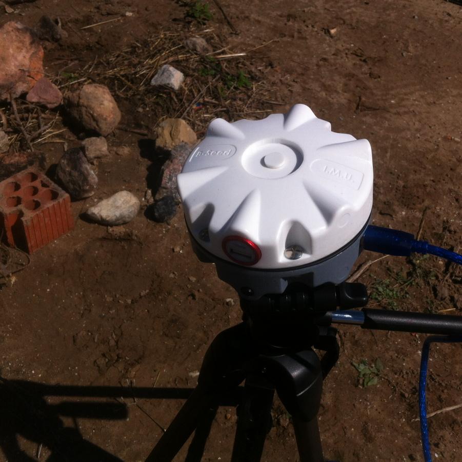 PyroFire's tweet photo. Pruebas de campo con #prototipo #Bseed .Sensor de temperatura de rápida instalación en Puntos Críticos #iiff #startup http://t.co/SnigUBPlxK