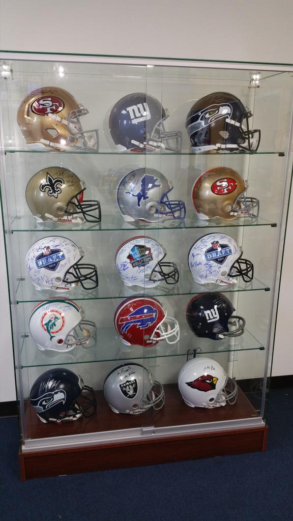KTAuthentics's tweet photo. First full size helmet display case for the shop, whatcha think? @JonesysSportsBR @redngoldblooded @MustashMondays http://t.co/TNB7VlTwRI