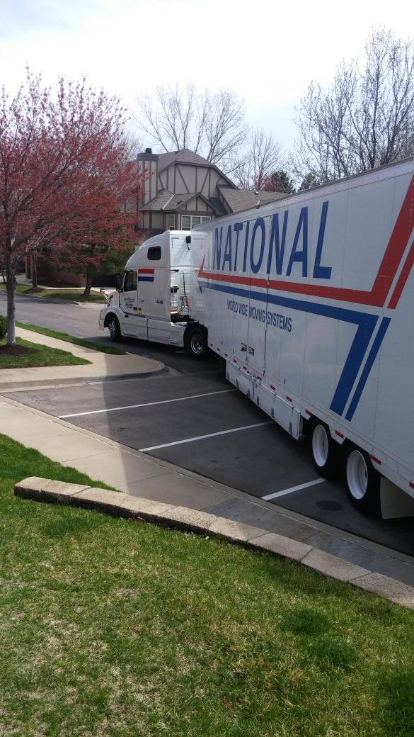 DcDclark1975's tweet image. Come on people follow national van lines and our travels across country