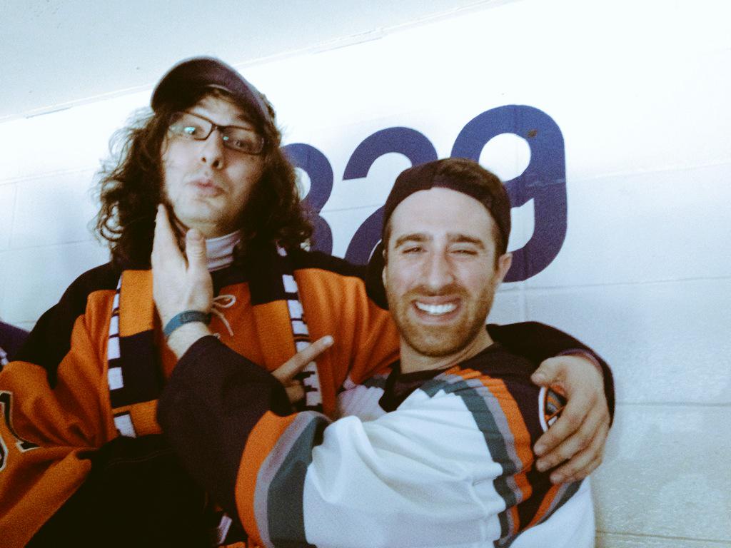 JohnMingione's tweet photo. With the legend @tomlofaso329 himself at the #NYIslanders game! Pumped on that #YesYesYesYESYESSSS #Section329 ✔️✔️✔️ http://t.co/AWzfBLqfA9