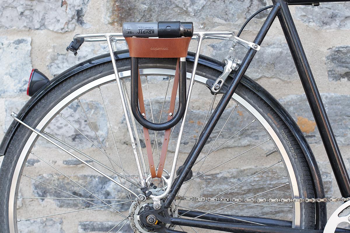 oopsmark's tweet image. this video shows the #ulock attached to a rear panier cc @linus  ow.ly/jnxG30ntiD0