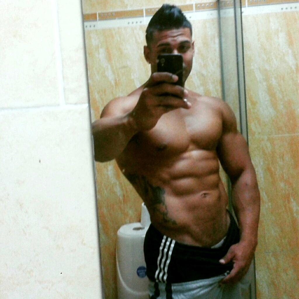 Leo_AlejandroU's tweet photo. #sport #sports #active #fun #fit #fitness #gym #training #workout #excercise #crowd #train #win #winner #score #best http://t.co/DjLBo6AX1z