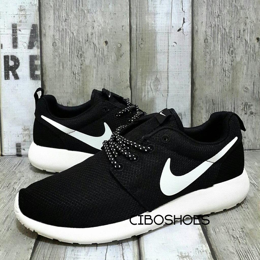 nike roshe run 40