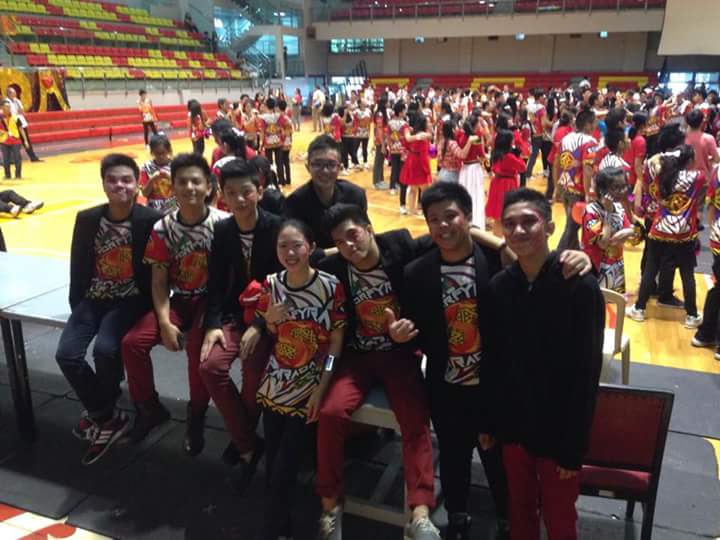RyanNacino's tweet photo. To those who made my year, i love you so bad it hurts ๐ #powpow #band #flband http://t.co/4dOnE1Vsvu