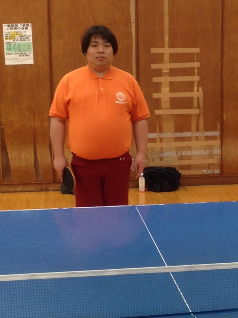 ナカミチ 芸人インターン 元芸人社長 中国のおばさん Niwatoriheadnob 訳あってにわとりヘッド三人でガチの卓球練習 なんだこのデブ I Http T Co Xeilpzfcbj