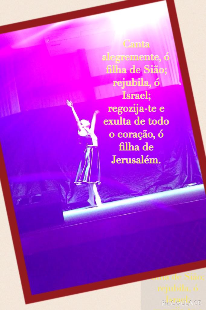 Caroldoze's tweet photo. @MIR_Macae @lorismaia @EPMaia12 @VictorCostaDoze 💛 Rede de mulheres! http://t.co/doLlKzeArB