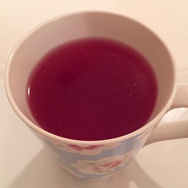 ShareWithWonder's tweet photo. This tea is dessert in itself, no cookies needed (and that's saying something 😉 #CookieMon… http://t.co/Sxcr9GKKBB http://t.co/CWJzBGk5ic
