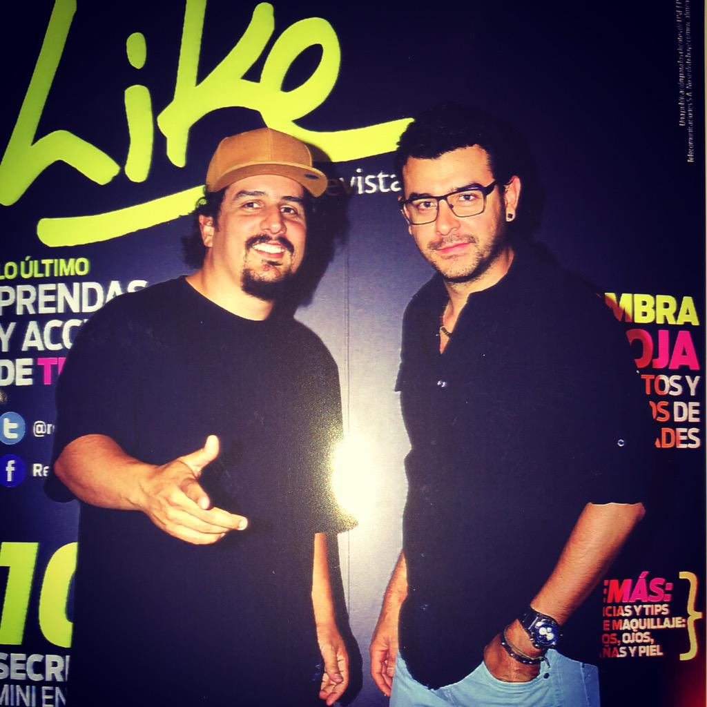 LosCoffeeMakers's tweet photo. Hoy presentes en el lanzamiento de la revista Like #like #tigomusic @TigoMusicCO http://t.co/3vsz2g4BHL