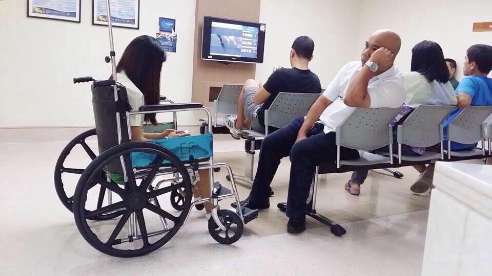Kolballs's tweet photo. Hahahahah mana mana lang pala eh #bobofam http://t.co/iK3AKbQCFJ