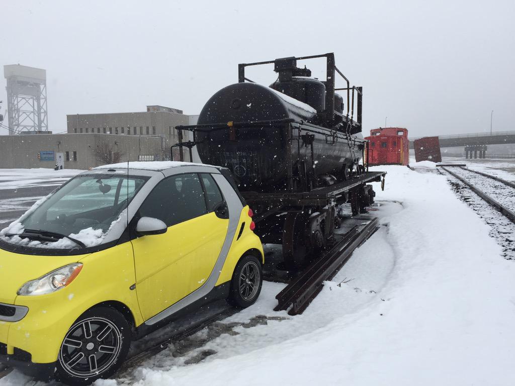 SmartCars1bflo's tweet photo. 🚂 my follow train 🚗💨 #UfollowFollow #smartUSA #sbuffalo #BuffaloFollowers http://t.co/6WMlMCeLEv