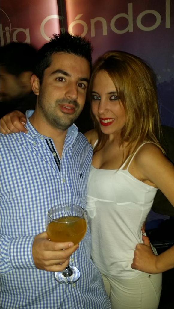 SalaGondolier's tweet photo. Capítulo 2:
#HousíssimoClubGondolier
Todo un Triunfo! http://t.co/8RrZ97ZxuR