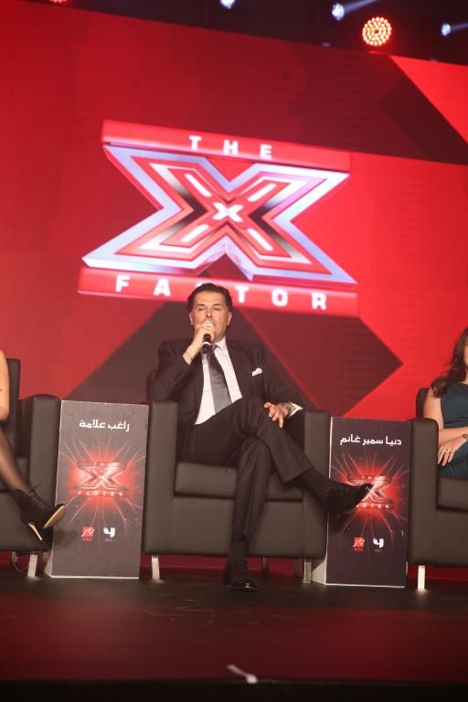 RaghebAlamaNews's tweet photo. صدمة لـ #أحلام جعلتها تتجاهل #راغب_علامة والذي يتمتع بقاعدة شعبية أكبر منها ومن تاريخها الفني
http://t.co/Jf366VU7nx http://t.co/ETzQ79lV9E