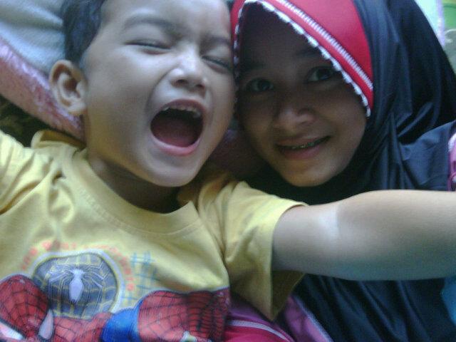 HadirizkiAR's tweet photo. With zacky edisi pulng sekolah http://t.co/W385Jspn5c