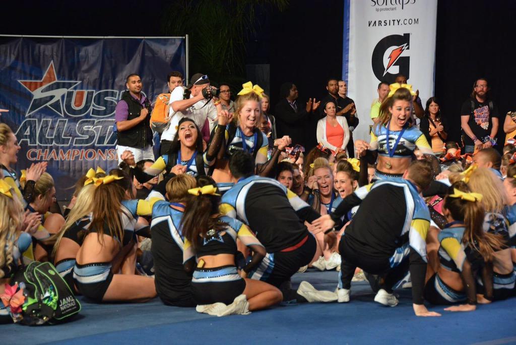 ashleymorgaan's tweet photo. #TBT to an unforgettable weekend at USA last year💸💃 hoping for the same thing this weekend😍@USACamps @GotoUSAAllStar http://t.co/UIFwXVMoQD