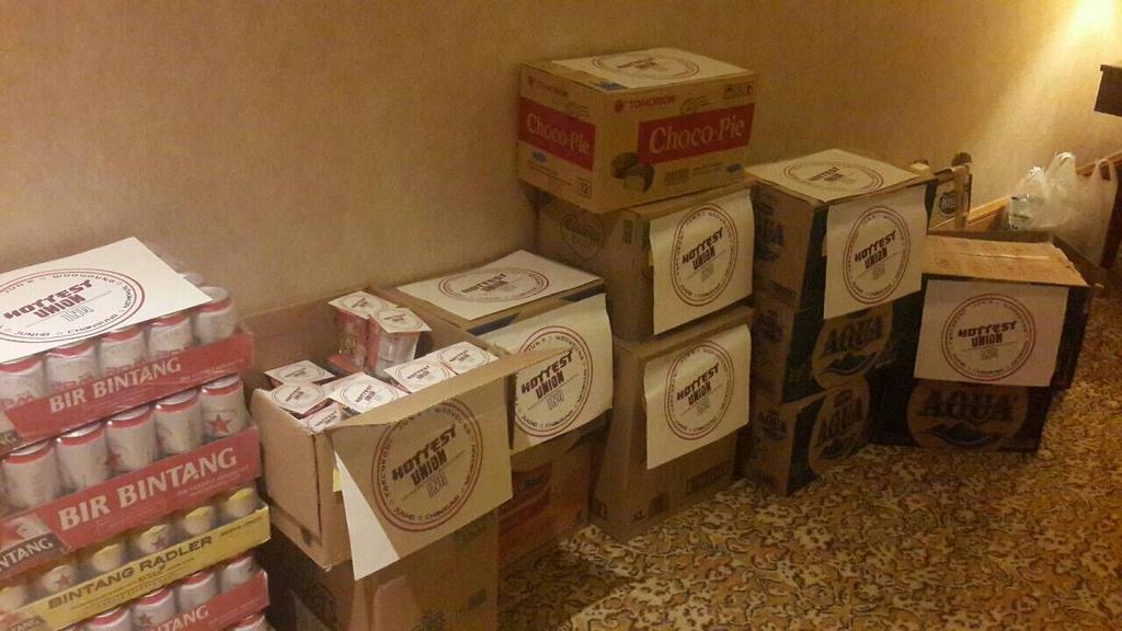 HottestUnion's tweet photo. [!!] Food Support Project #2PMJKT2015 http://t.co/9MXZxkgSru