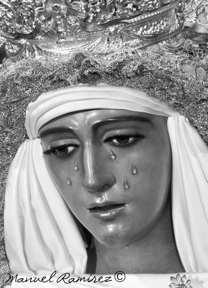 Ramirezfotograf's tweet photo. Sexto Viernes Cuaresma. Viernes de Dolores @Fernan_Carrasco @pepegomezpalas @ArtesacroT @MP7ElCorreo @M_J_Fernandez http://t.co/e4gkQWZRk5