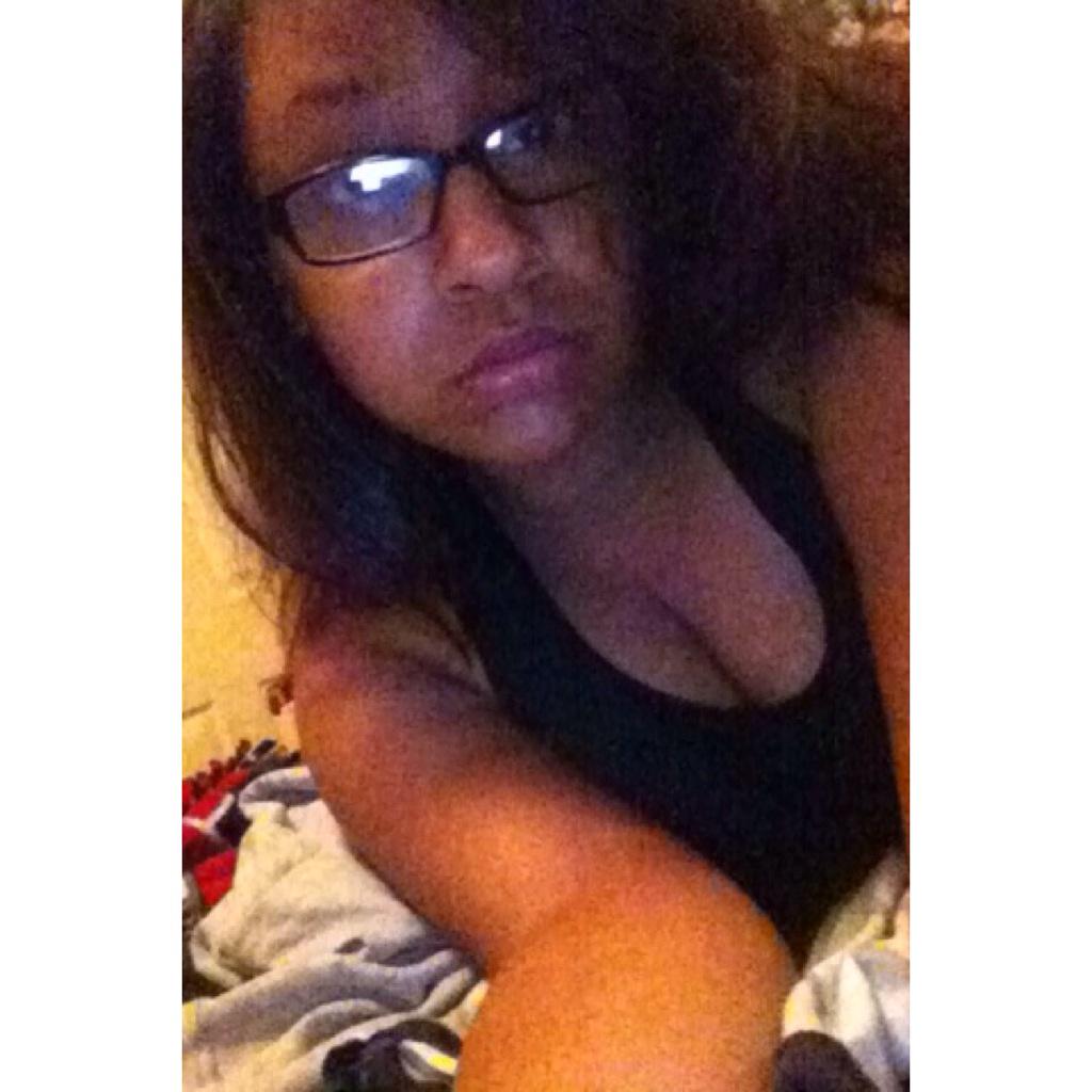 PrincessJTeam's tweet image. Up . Who Can I Talk Too?