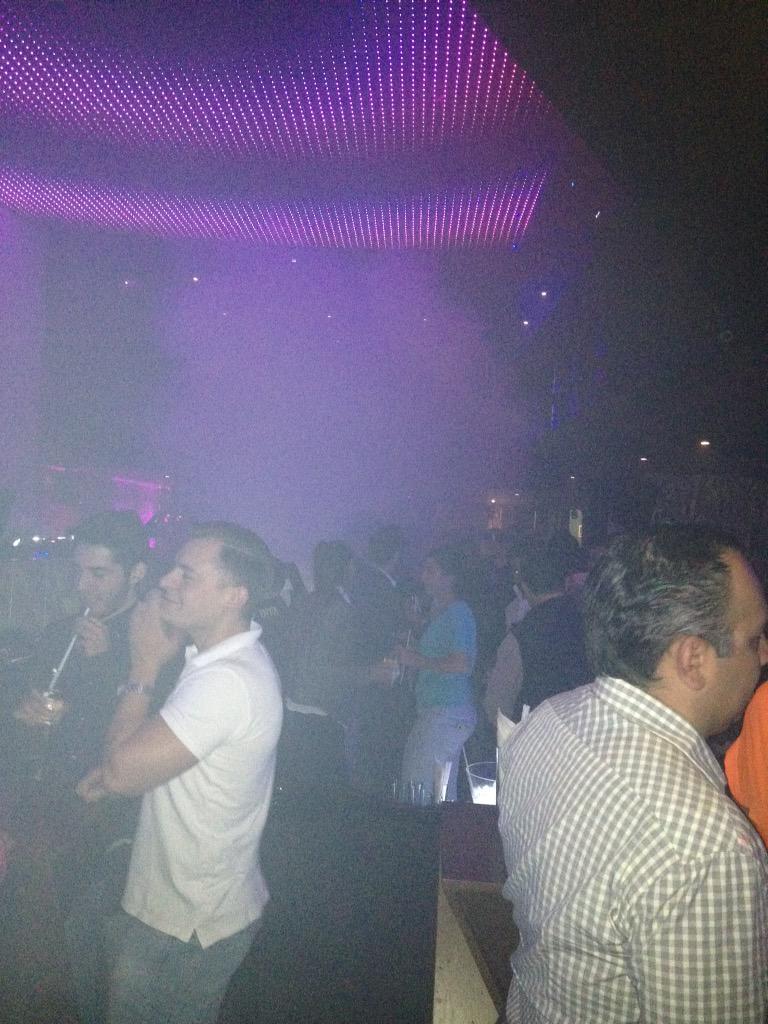 CodeNightClub's tweet photo. Así hoy en CODE!!! #Code #CodeNightClub #FollowTheCode http://t.co/kZPQ5f3l6U