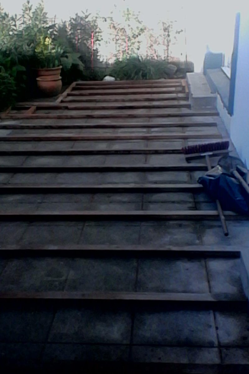AdrienLesage's tweet photo. une terrasse faite pendant mon stage http://t.co/n0G8o1yokJ