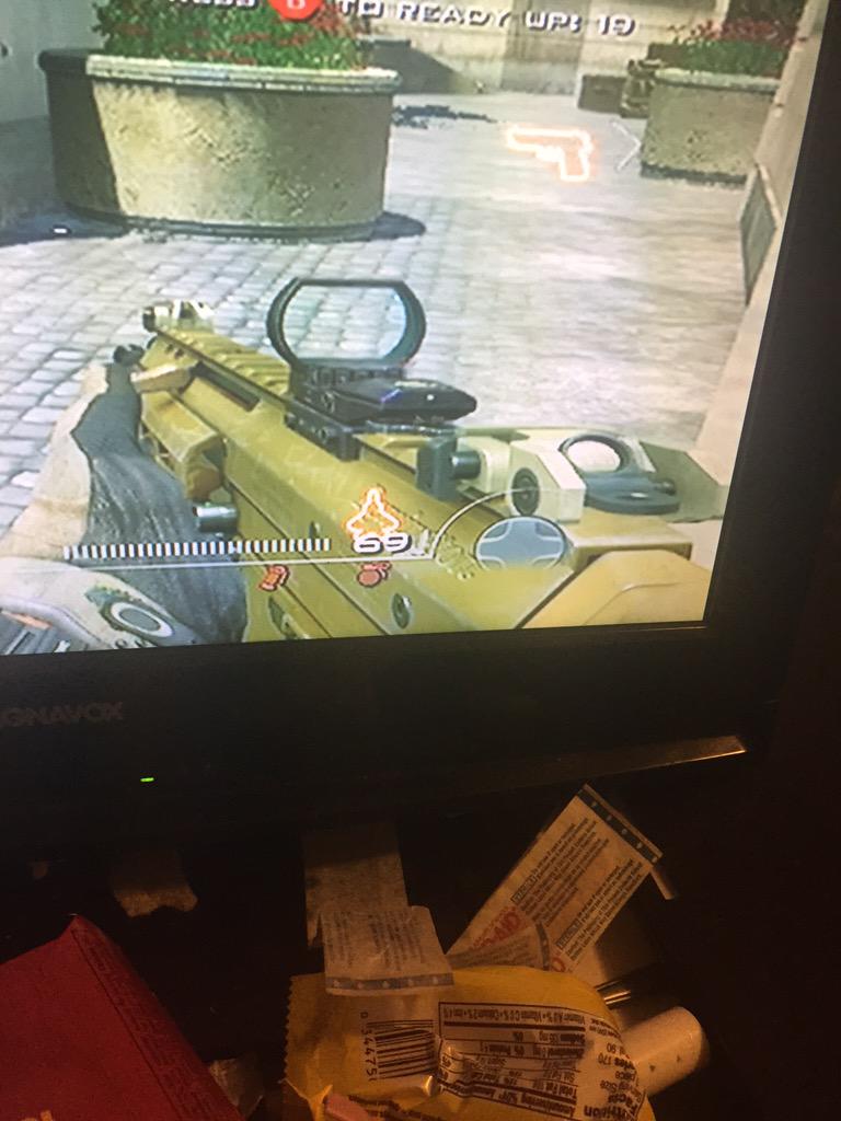wr52502's tweet photo. Lol mw3 and i don't actually hate it i was just really really really mad at the players lol 😂😂😂😜#jokez http://t.co/4yE3tYeTCi