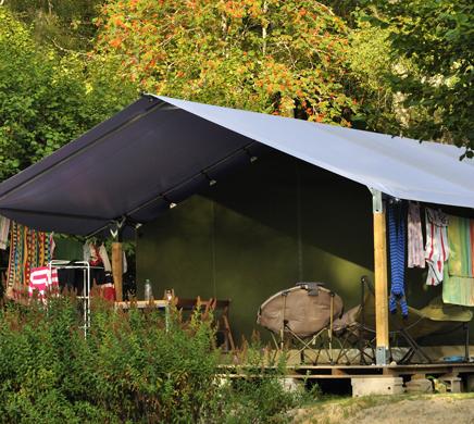 WeekendGlamping's tweet image. Découvrez les Cabanes Lodges du Flower Campings, La Plage. #Glamping #Correze au bord du Lac : bit.ly/CampingLaPlage
