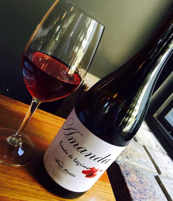 MoVidaSydney's tweet photo. Fri night staffies 'Alfredo Maestro Rosado' Tempranillo/Garnacha savoury spritzy delicious #tgif #movidasydney #vino http://t.co/sMHwjJIF9f