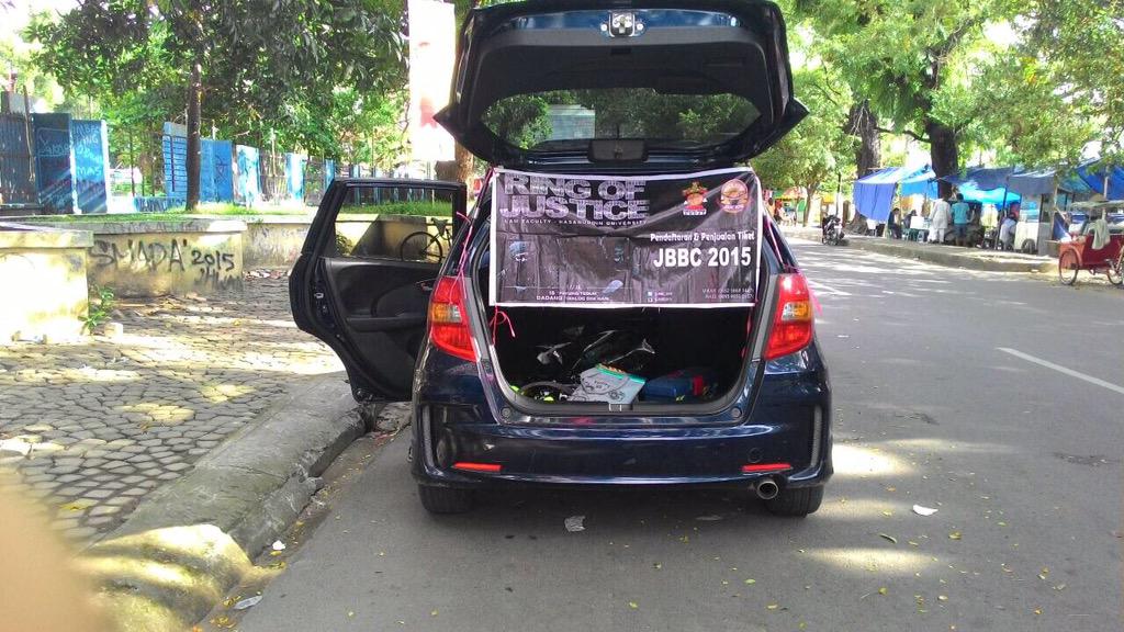 JBBC_2015's tweet photo. Pendaftaran dan pembelian tiket JBBC 2015 di Lapangan Basket YOSS Karebosi http://t.co/DLJNaM39GC