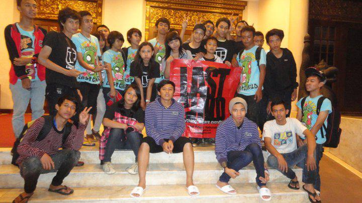 27 Maret 2011 at Plaza Hotel Yogyakarta. Pertama kali kami ketemu <a href="/myLASTCHILD/">LAST CHILD</a>.