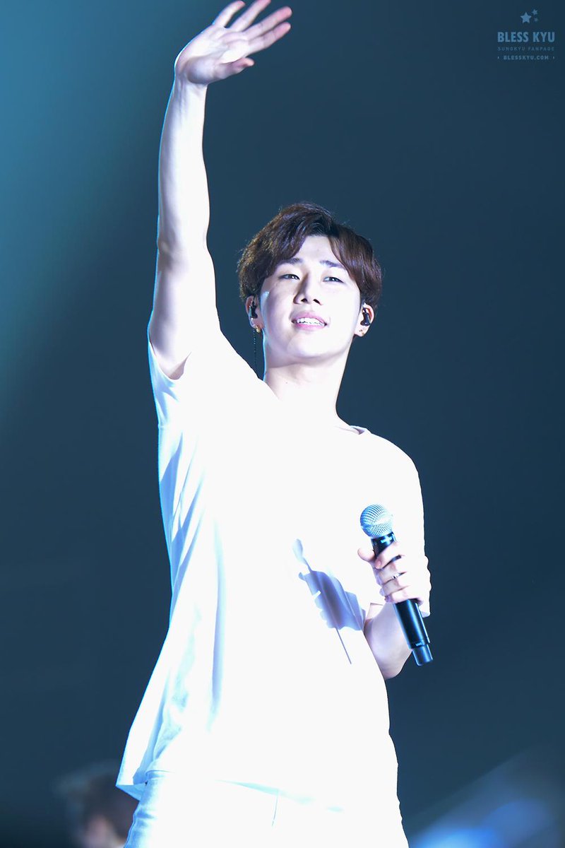 INFINITE7SOUL's tweet photo. [PICS][DL] 150311 #인피니트 – Japan Tour ‘Dilemma’ in Nayoga 70P http://t.co/8z2OybB6z2 http://t.co/mYwiCSr0k8