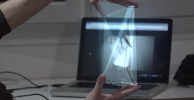 k4rinegeorges's tweet image. Rdv lundi EP1 #webdocu Longstoryshort #artists #mobile #digitalnatives #GIF on #socialmedia bit.ly/1EKxlm9