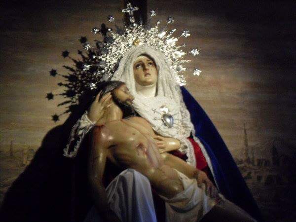 CCTTBolanosCva's tweet photo. El Viernes d Dolores llegó!!Día d Ntra.Madre,esa q ns cedió el nombre sin dudarlo1momento.Hoy misa en honor&amp;concierto http://t.co/zeA9C9dwbU